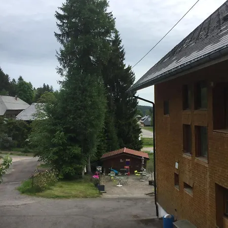 Sporthostel Roessle Bed & Breakfast