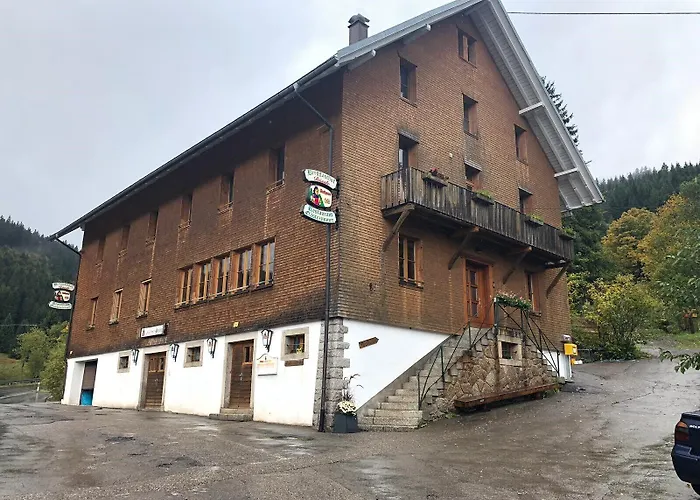 Nocleg ze śniadaniem Sporthostel Roessle 3*